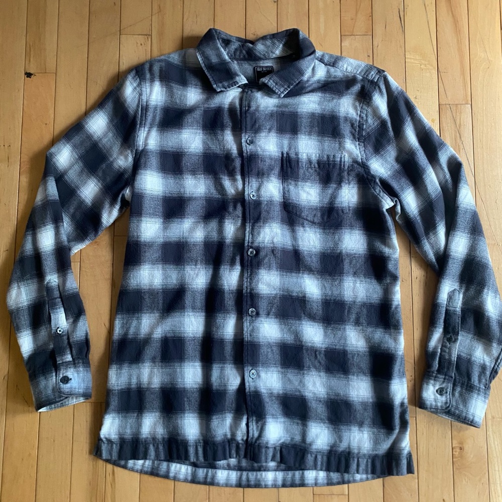Todd Snyder Black / White Plaid Flannel size M